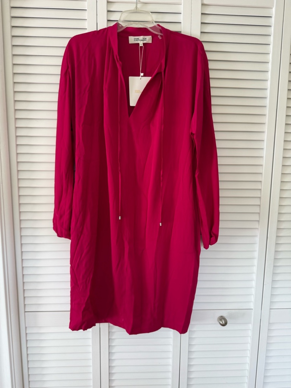 Diane Von Furstenberg Silk Jessica magenta dress NWT $368 Retail. Size 12 - Picture 4 of 10